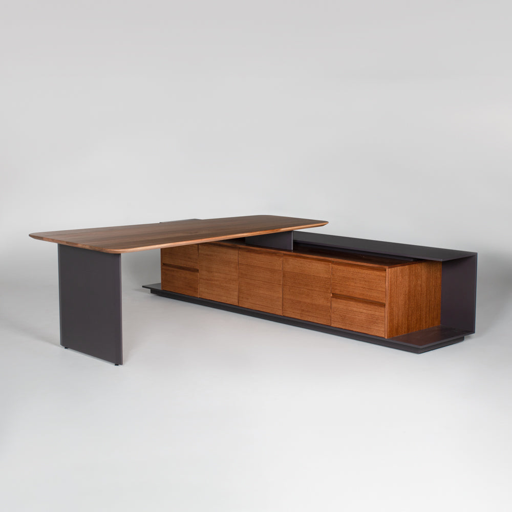 Custom Desks & Workstations
