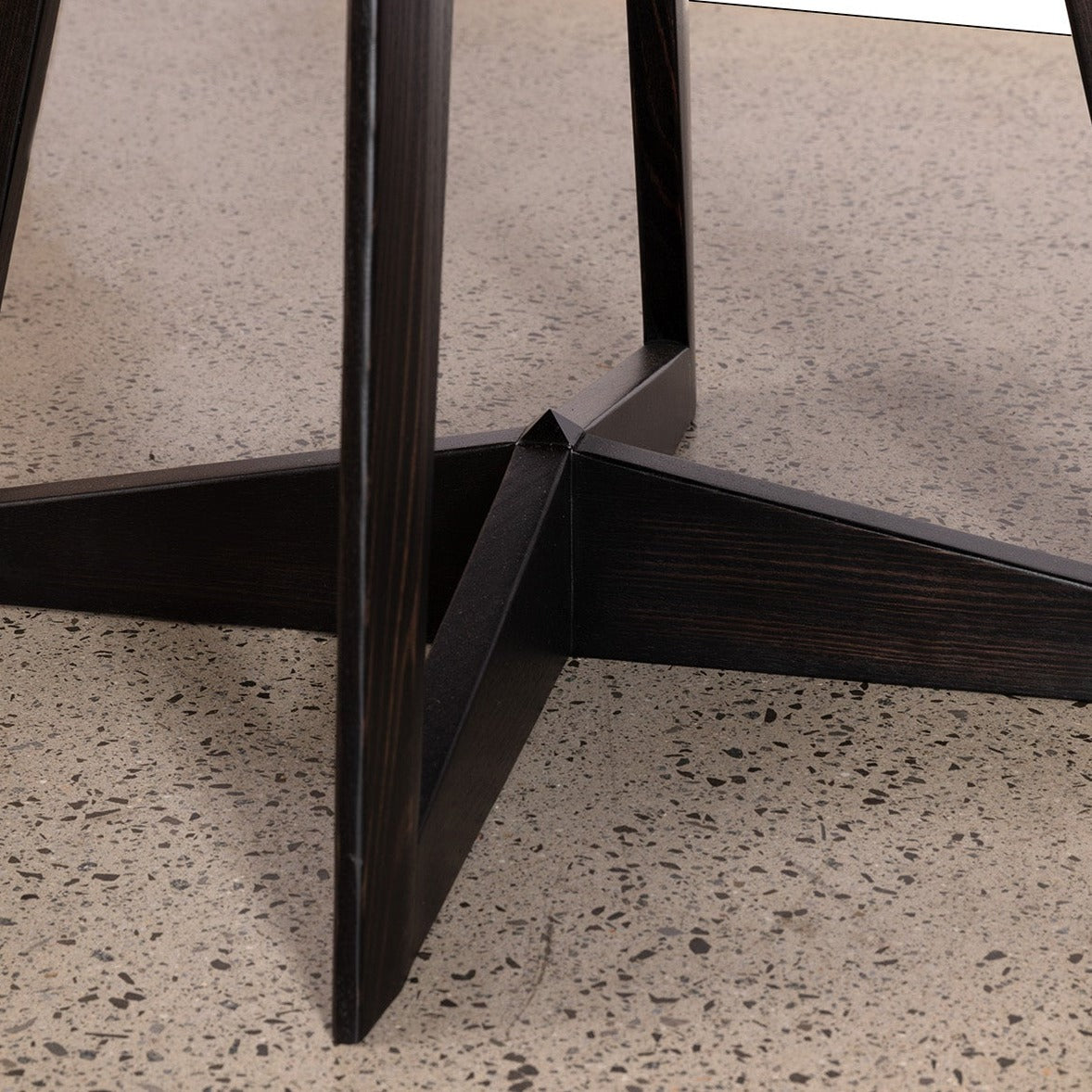 The Round Matego Design